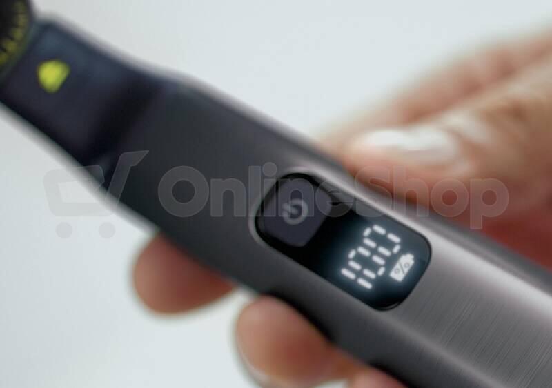 Zastřihovač vousů Philips OneBlade Pro QP6552/15
