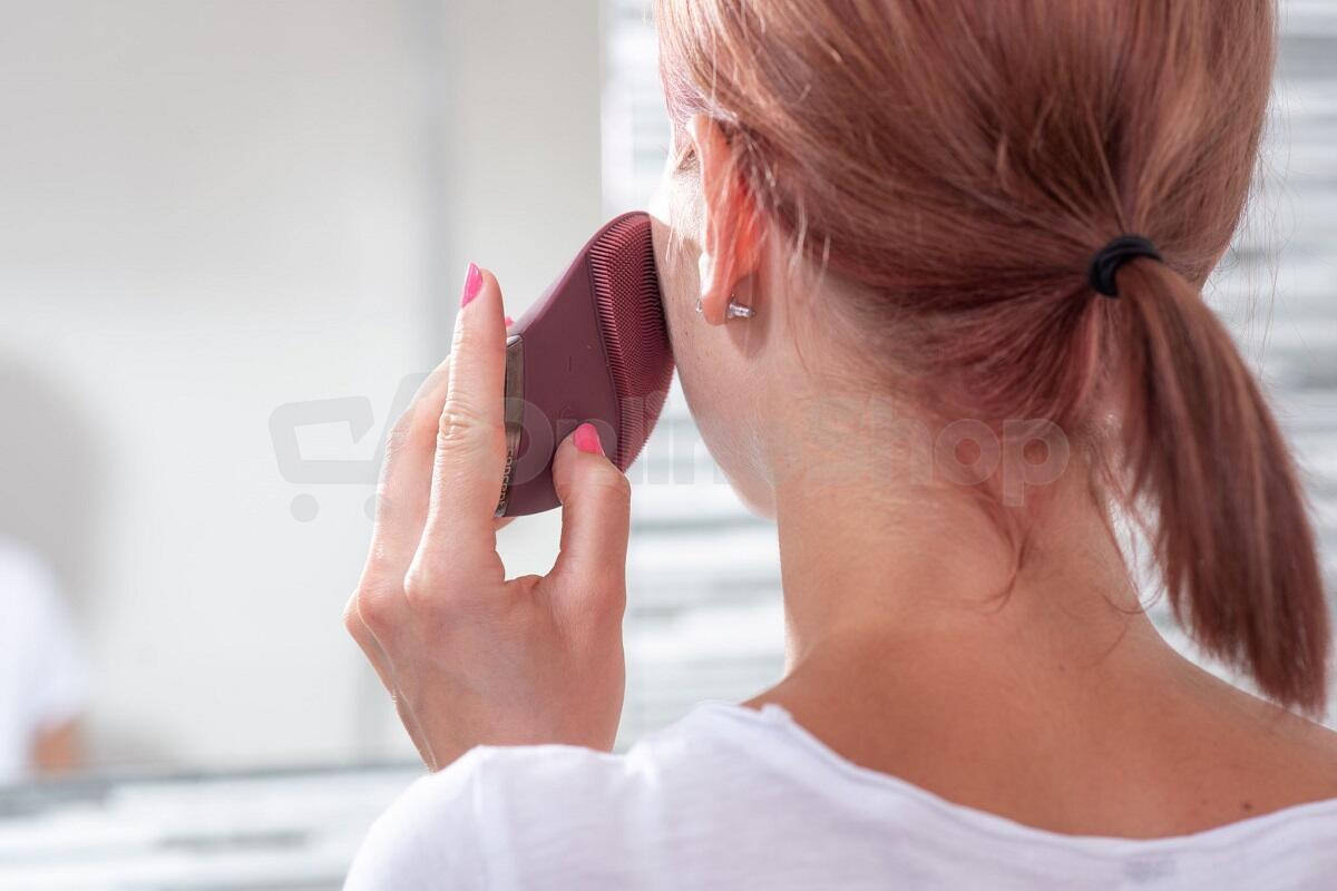 Concept Čisticí kartáček na pleť SONIVIBE SK9101