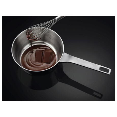 Spork AEG Mastery SteamBake CIB56491BM