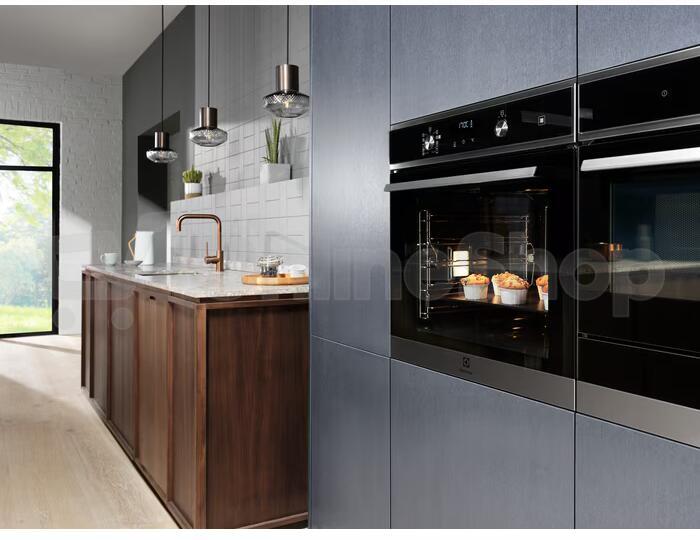 Trouba Electrolux 600 SteamBake EOD5F71Z