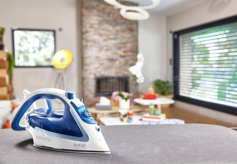 Žehlička napařovací Tefal FV5736E0