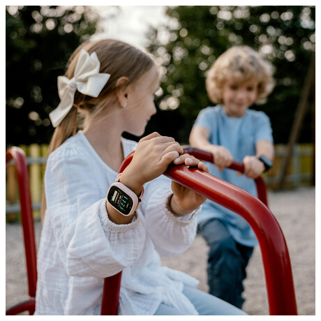 LAMAX WatchY4 Plus, černé, lehce poškozeno (foto 9)