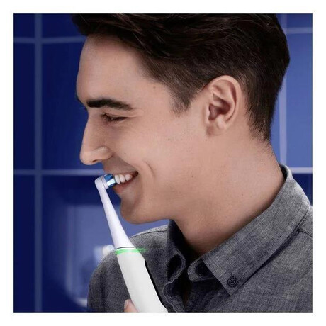 Oral-B iO Series 6s elektrick zubn kartek, asova, tlakov senzor, 5 program, aplikace Oral-B, bl