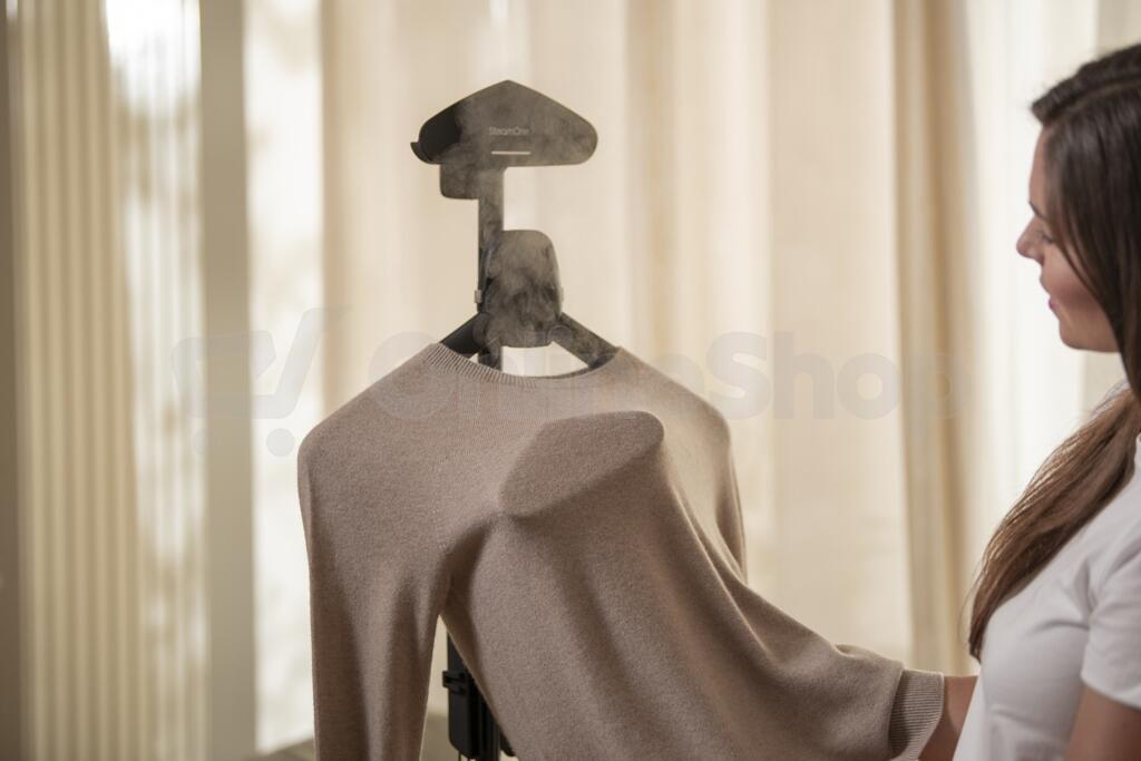 Napařovač oděvů SteamOne SteamCube