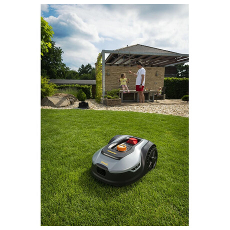 Riwall PRO RRM 950 APP, robotická sekačka s&nbsp;vodícím drátem (foto 3)