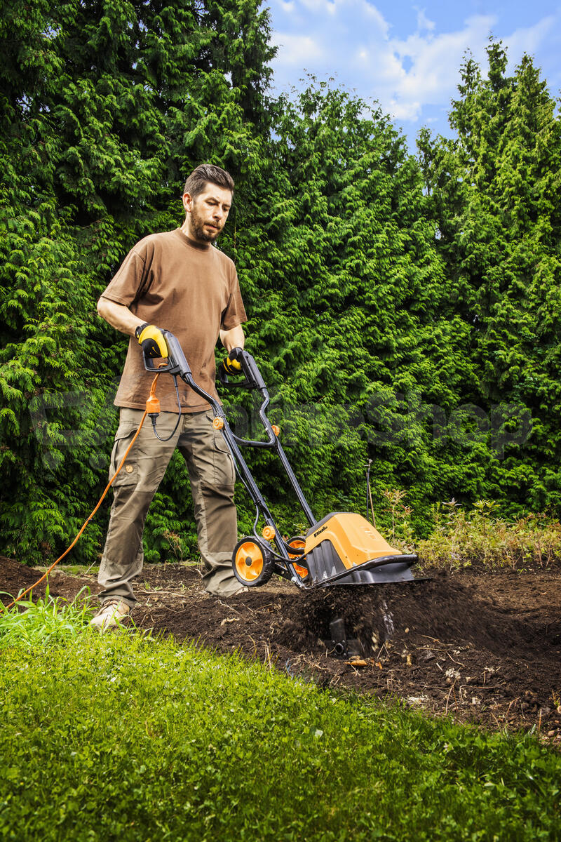 Kultivátor Riwall PRO RET 4015, s elektrickým motorem 1500 W