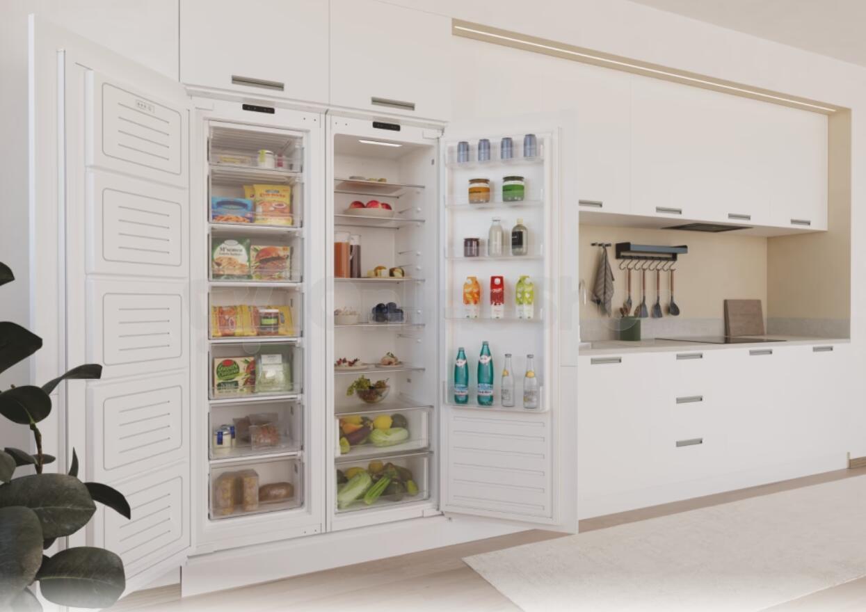 Chladnička Candy CMS518EW