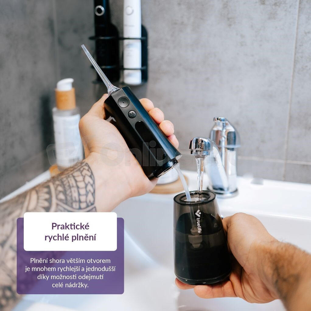 Ústní sprcha TrueLife AquaFloss Compact L100, černá