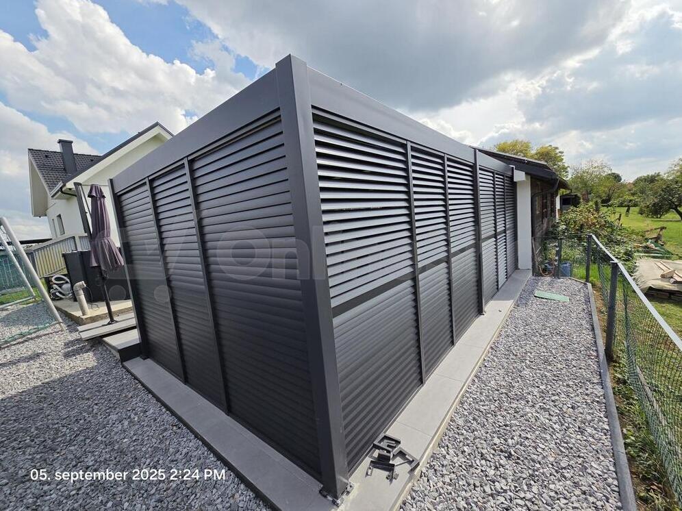 Panel zastínění ROJA pro bioklimatickou pergolu 1,3 m, antracit