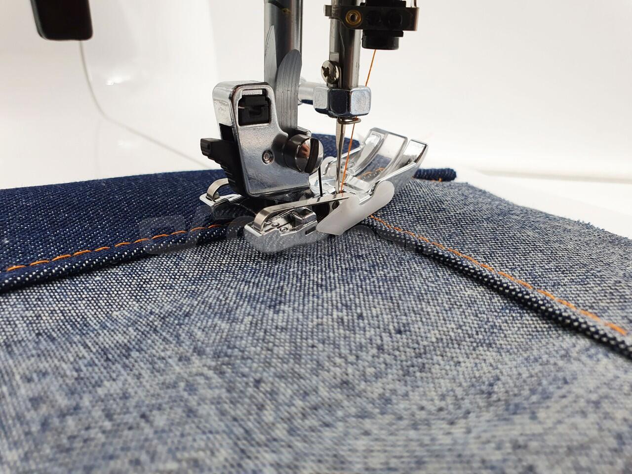 Šicí stroj VERITAS Power Stitch 32 Titan