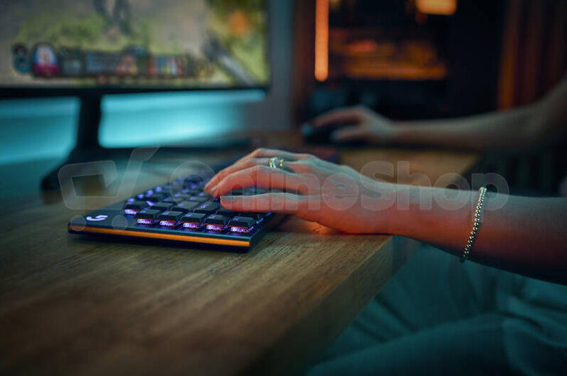 Herní klávesnice Logitech G915 X