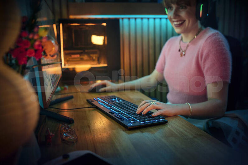 Herní klávesnice Logitech G915 X