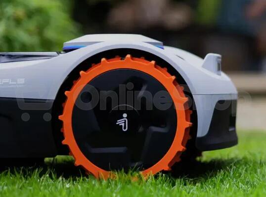 Robotická sekačka Segway Navimow i105E RTK + Vision