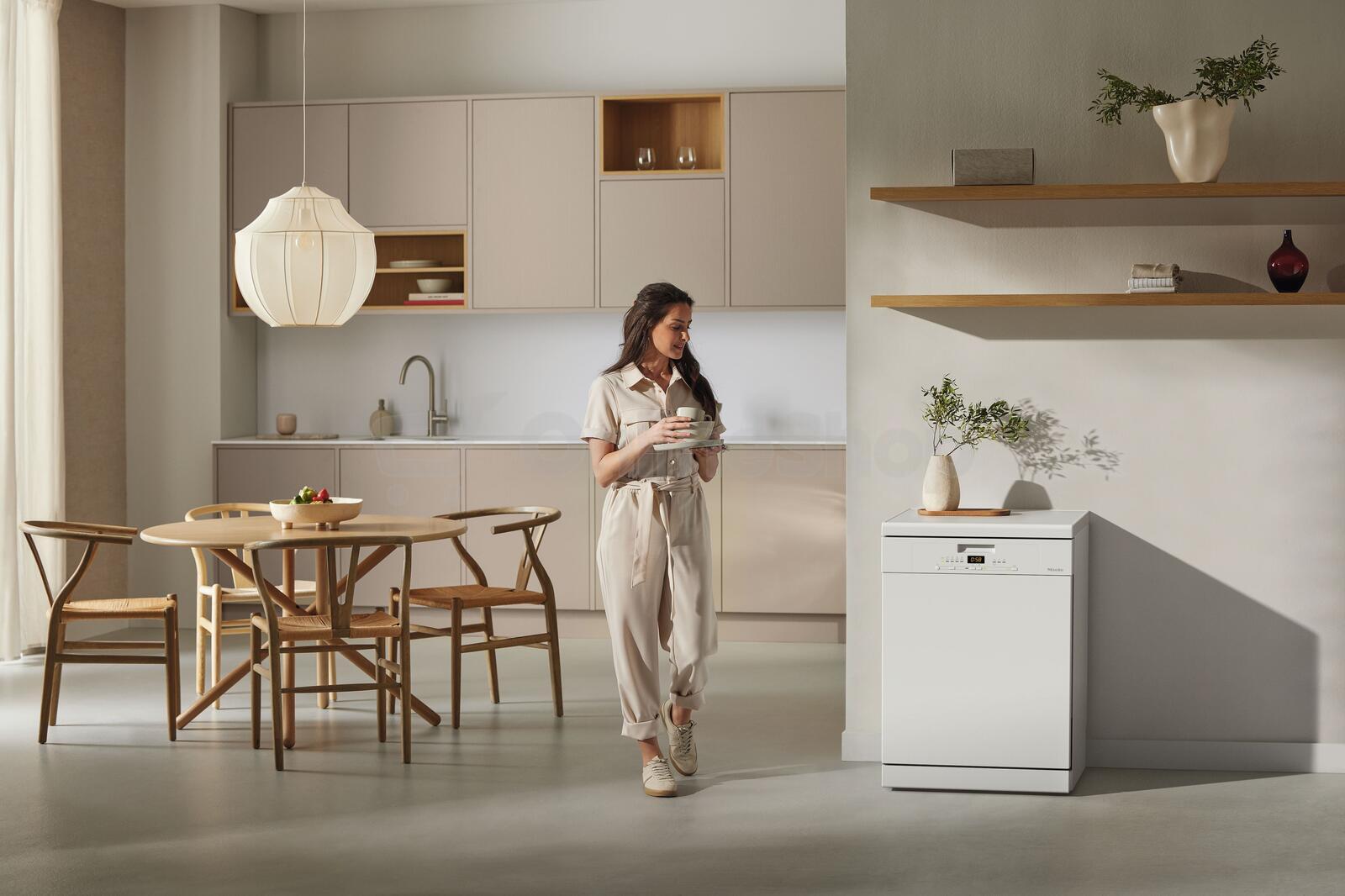 Myčka nádobí Miele G 5611 SC Active Briliantová bílá