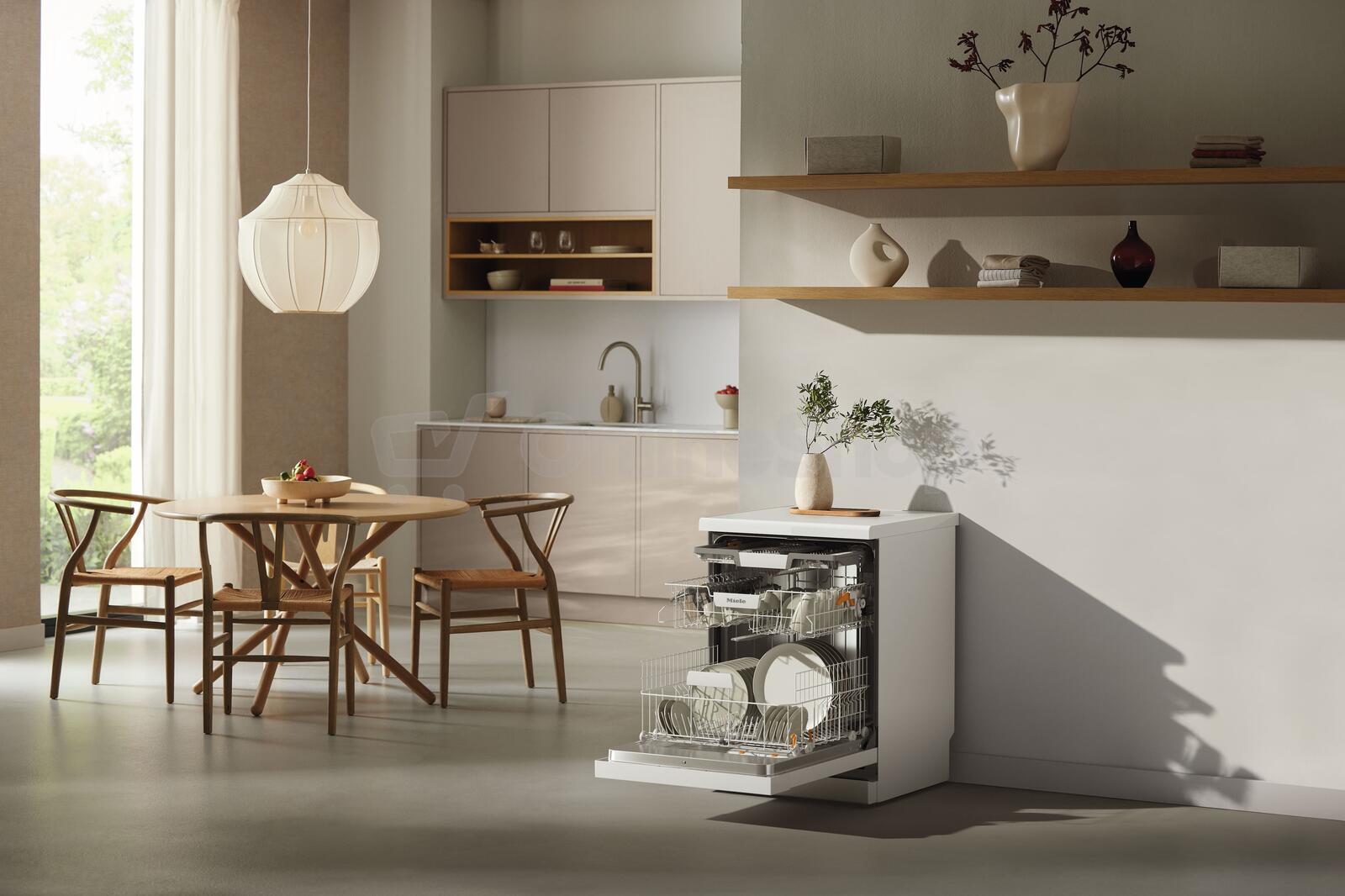 Myčka nádobí Miele G 5811 SC Active Plus Briliantová bílá