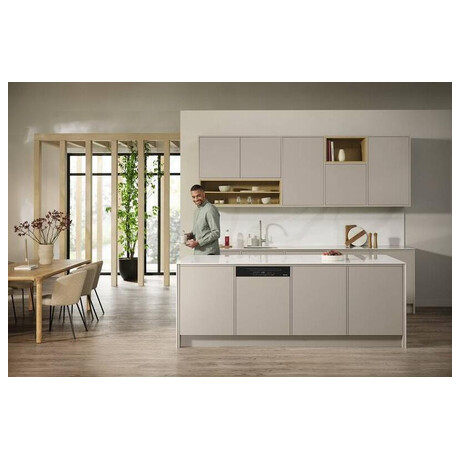 Miele G&nbsp;5811 SCi Active Plus Obsidian černá (foto 6)