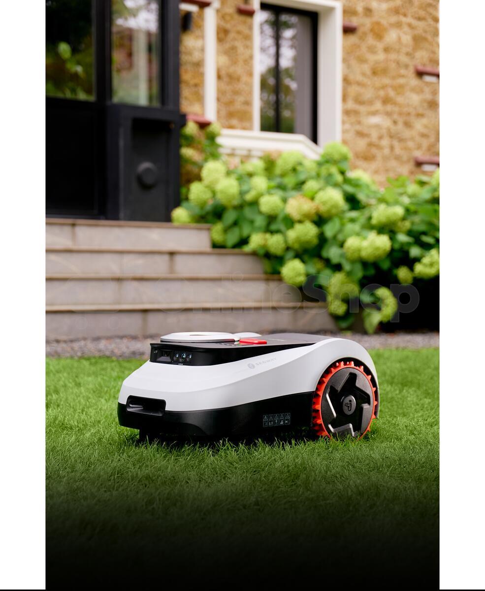 Robotická sekačka Segway Navimow I series i215E Lidar