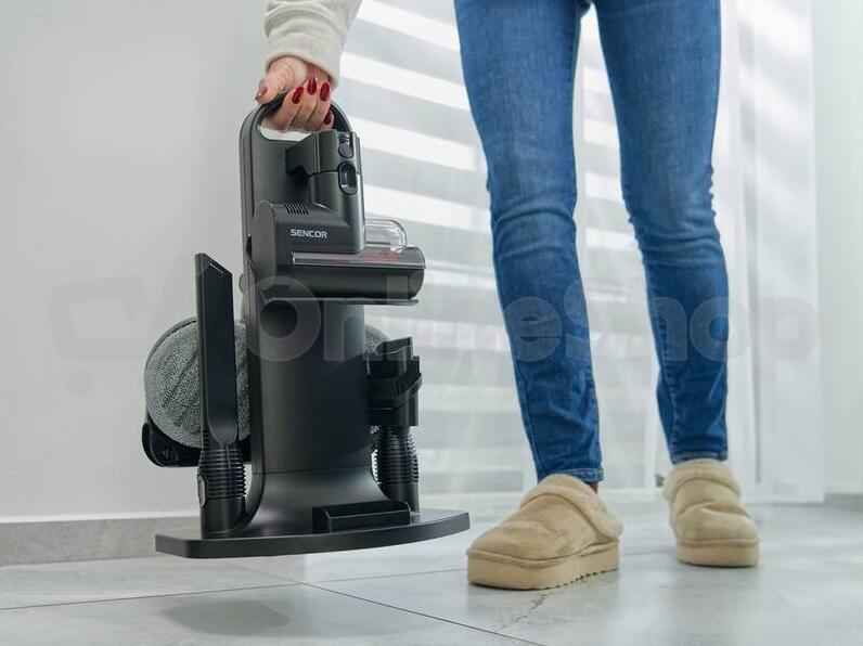 Tyčový vysavač Sencor SVC 9476BK Aqua Spin