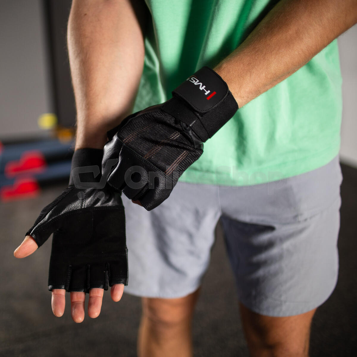Fitness rukavice HMS RST04 černé
