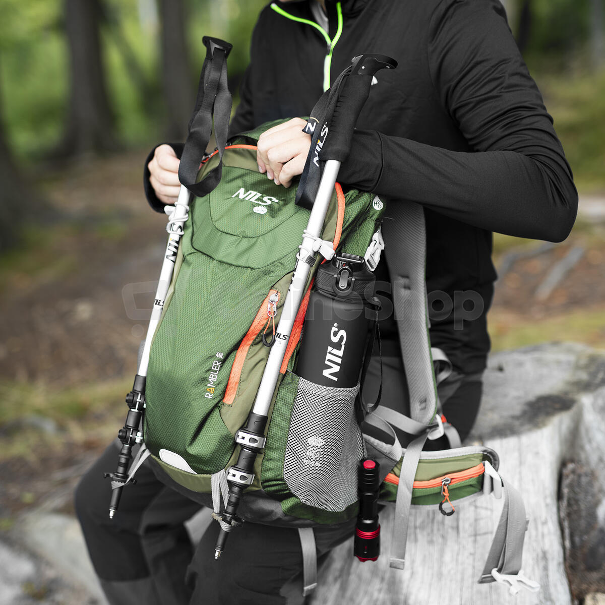 Trekingové hole NILS TK8602