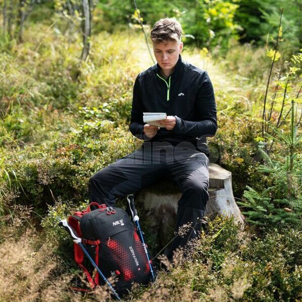 Turistický batoh NILS Camp NC1925 Wayfarer 35L černý