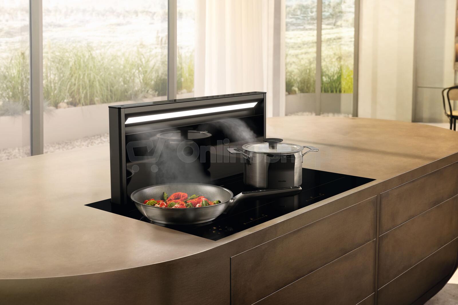 Odsavač par Miele DAD 4370 Obsidian černá
