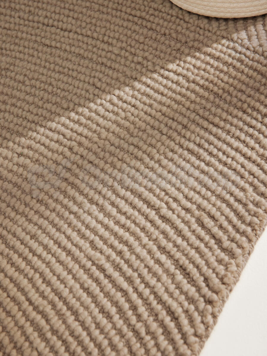Běhoun Calmio 106221 Beige 80x200