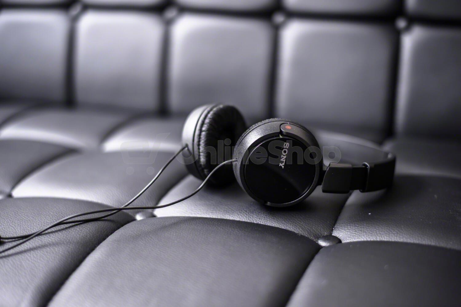 Sluchátka Sony MDR-ZX110APB