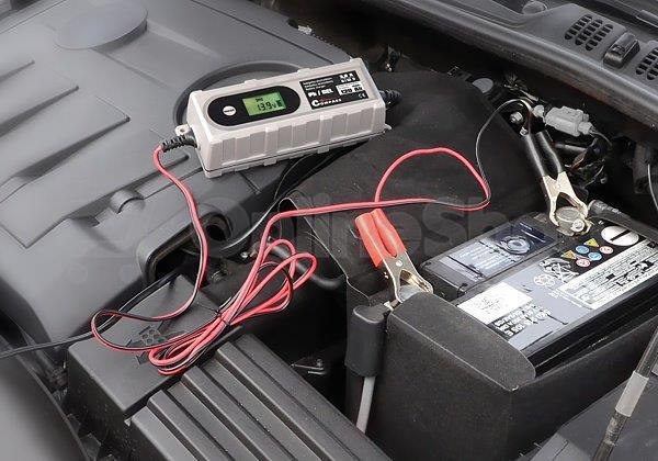Nabíječka akumulátorů COMPASS 07146 6/12V