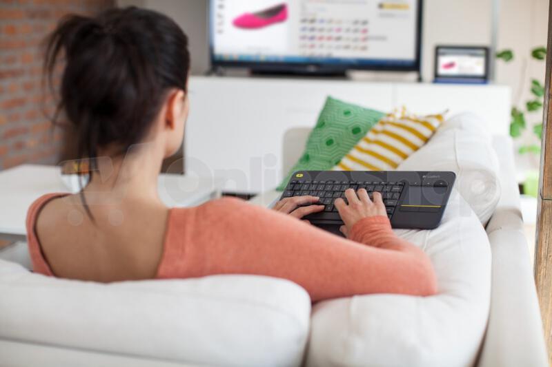 Bezdrátová klávesnice Logitech Wireless Touch Keyboard K400 Plus CZ 920-007151, černá