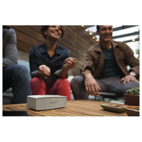 Bose SoundLink Mini II, bílý (foto 7)