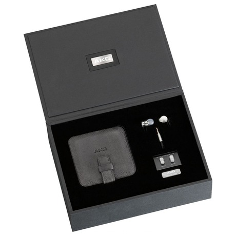 AKG K3003