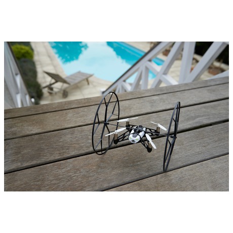 Dron Parrot Rolling Spider, bílý