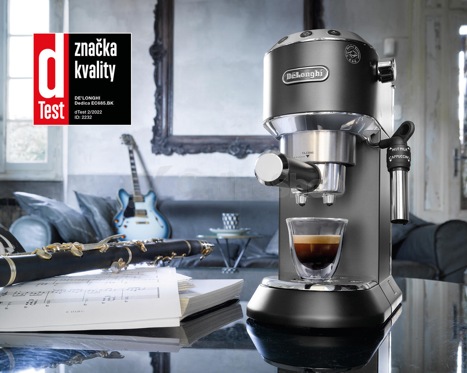 Pákový kávovar DeLonghi Dedica Style EC 685.BK