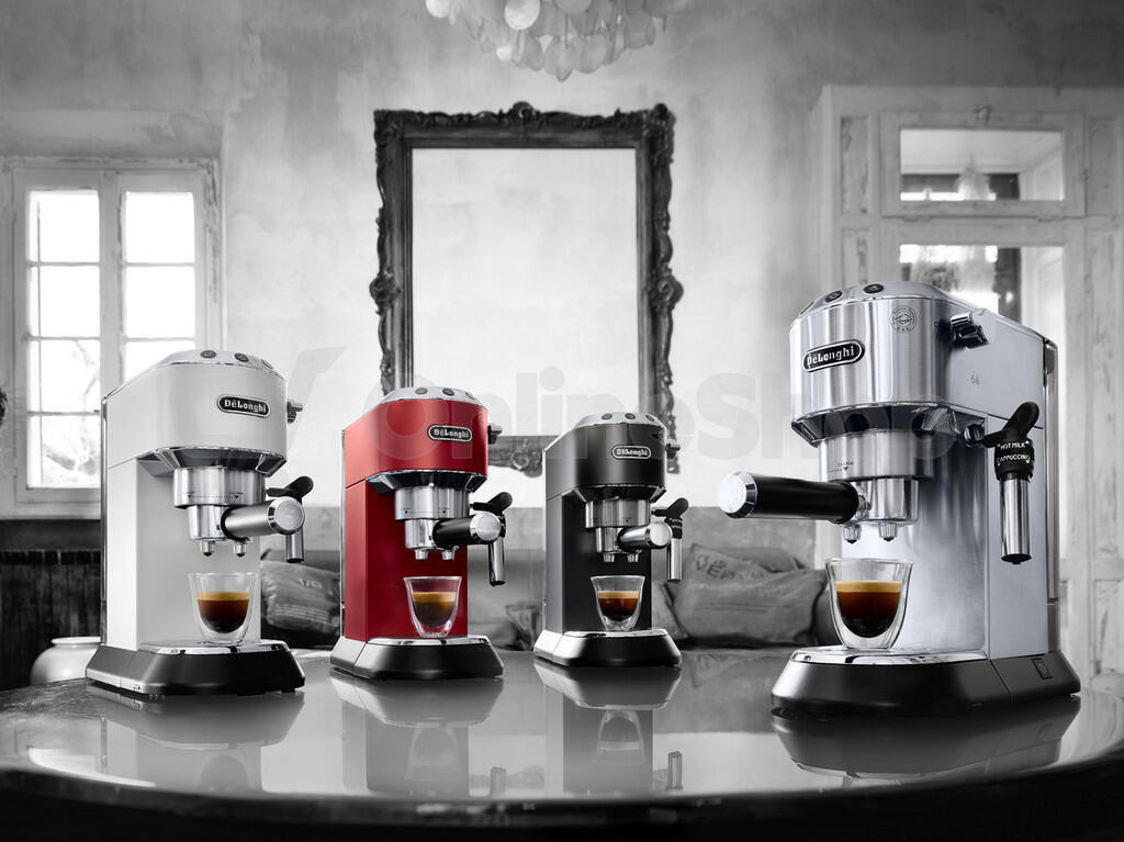 Pákový kávovar DeLonghi Dedica Style EC 685.M