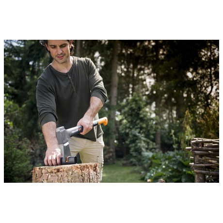 Ostřič seker Fiskars, Xsharp - Fiskars Xsharp na&nbsp;nože a&nbsp;sekery (foto 3)