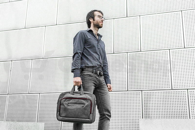 Pouzdro k notebooku Yenkee YBN 1541GY