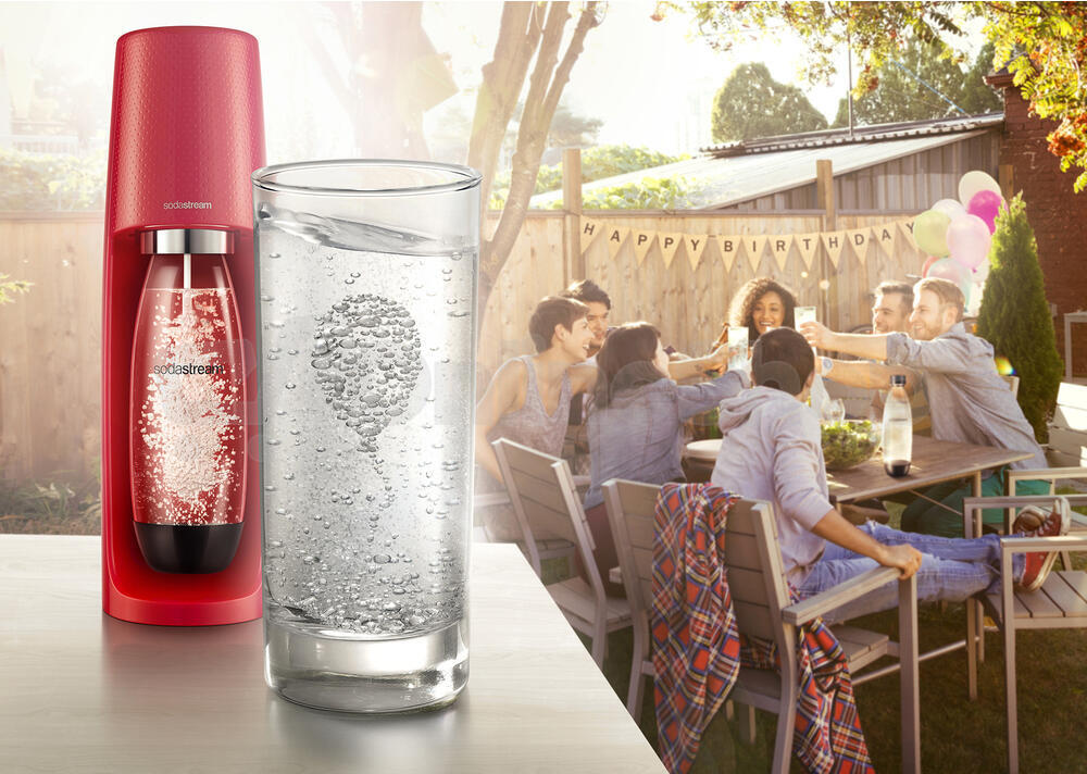 SET SodaStream Spirit Red + 2ks lahev Jet Love Raspberry