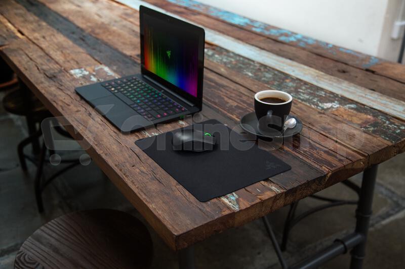 Razer Goliathus Mobile Stealth (RZ02-01820500-R3M1)