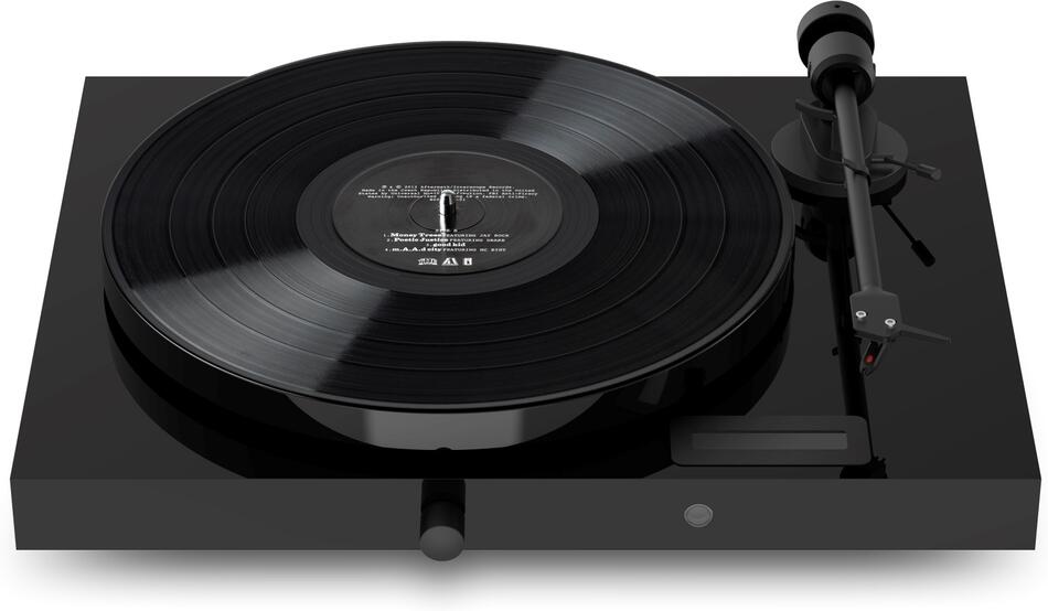 Pro-Ject JukeBox E1 + OM5e piano