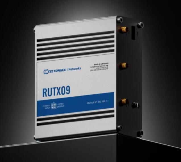 Teltonika INDUSTRIAL CELLULAR LTE-A Cat 6+ETH ROUTER - RUTX09 (RUTX0920B200)