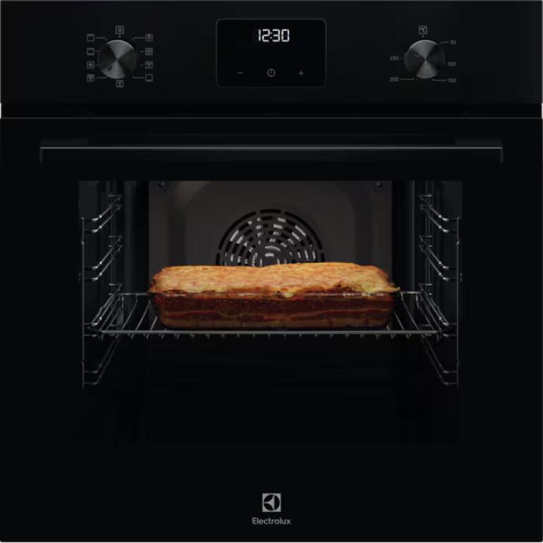 Trouba Electrolux 300 SurroundCook LOFGF00BK