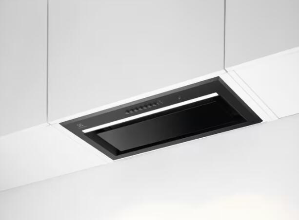 Odsavač par Electrolux 900 AutoSense LFG825K