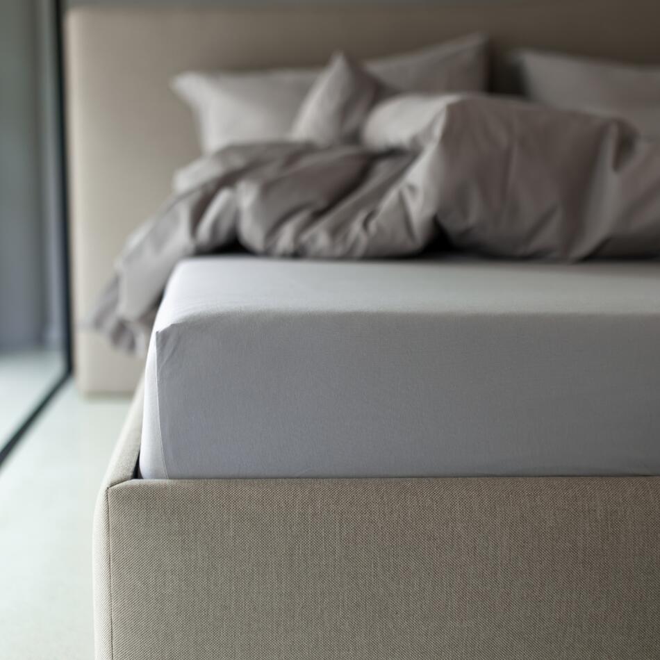 Prostěradlo HEDDA Jersey Lycra Premium světle šedé, rozměr 90 × 200 cm