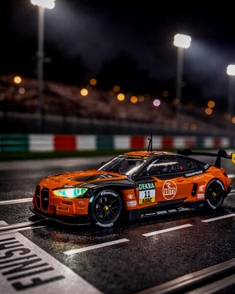 Auto Carrera D132 - 32129 BMW M4 GT3, No.54