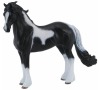 Strakatý Fríský kůň