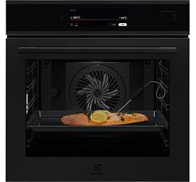 Trouba Electrolux 900 ProAssist SteamPro EOB9S3ST