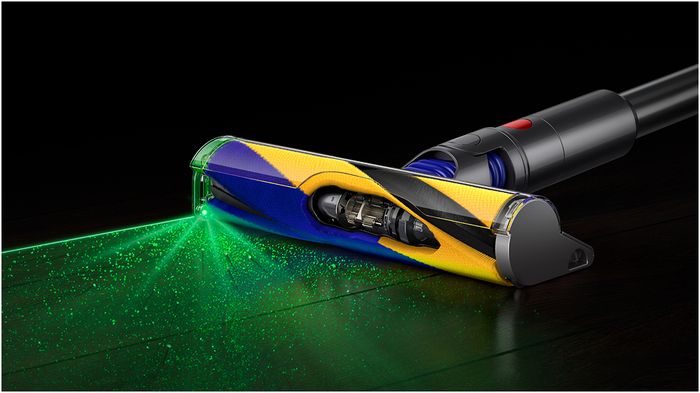 Detail hubice Fluffy Optic se světelným paprskem nasměrovaným těsně nad podlahu